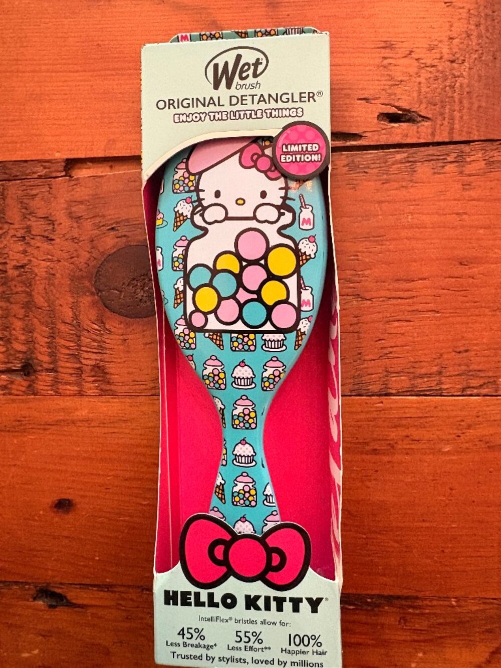 HELLO KITTY WET BRUSH ORIGINAL DETANGLER -NWT RARE, SOLD OUT COLLECTABLE! LTD ED